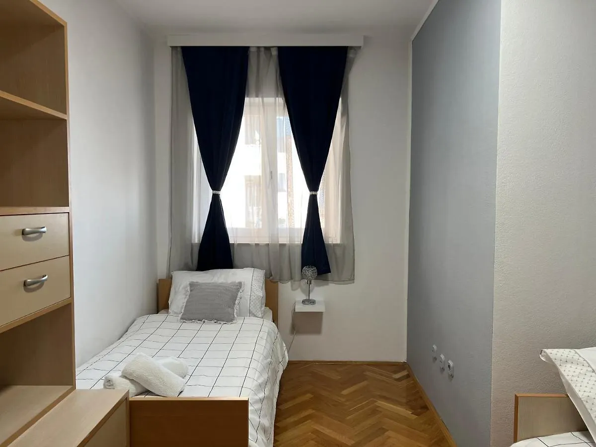 Apartment Gabi Split 0*,